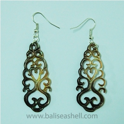 earring jewelry with art carving shell