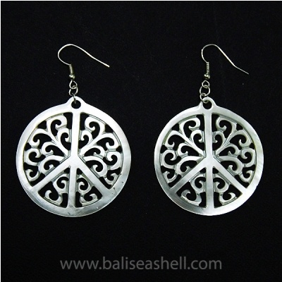 shell carving art jewelry pearl