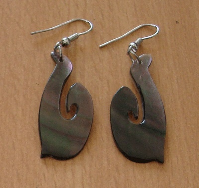 black mop shell earring