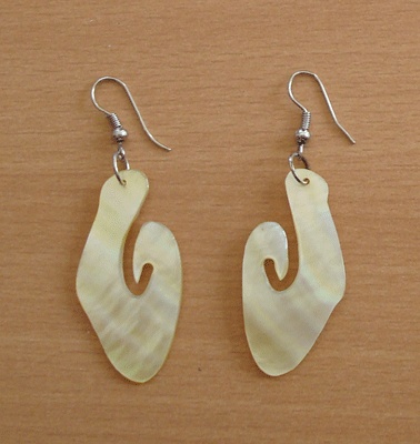 yellow mop shell earring
