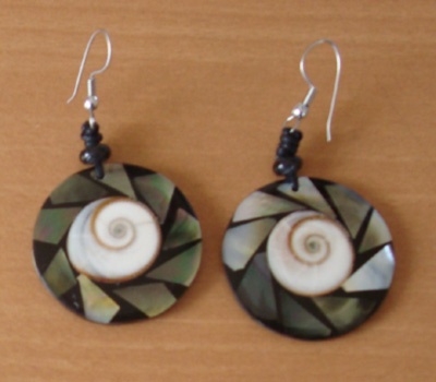 shell earring art