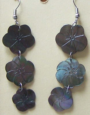 black mop shell earring flower