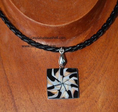 pendants shell with leather sintetic