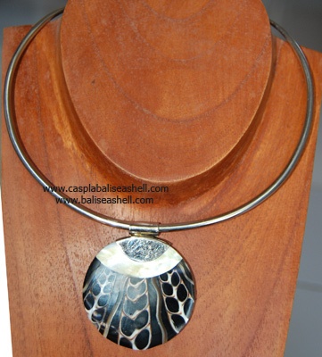 pendants shell indonesia