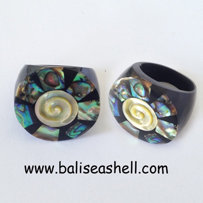 shell ring from paua shell