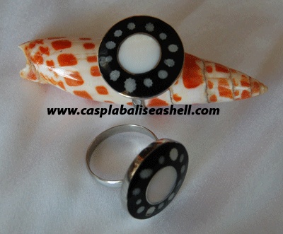 shell Ring with receine art