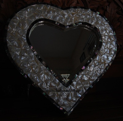 pearl big shell frame mirror