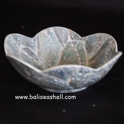 small flower bowl spa water