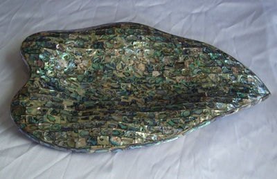 bowl crfats art from paua shell