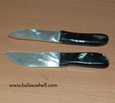 knife art fom mother of pearl