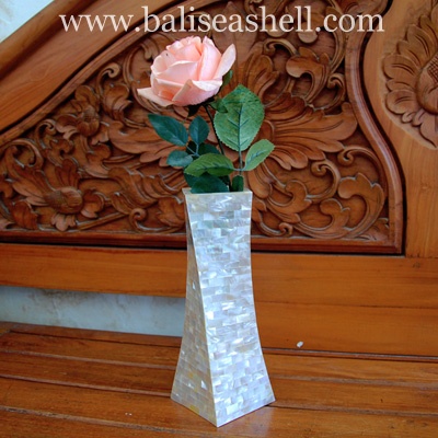 shell vases small made from mother of pearl