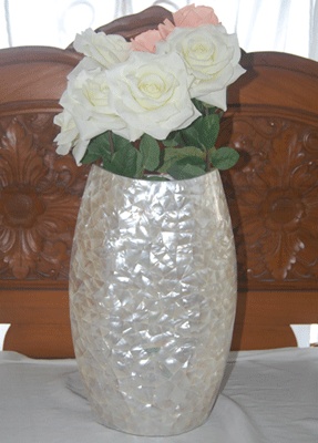 vases shell white mother of pearl