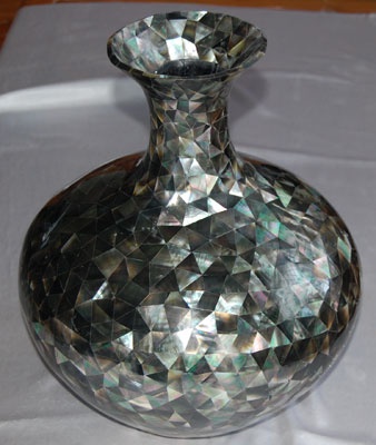 black mother of pearl vases flower