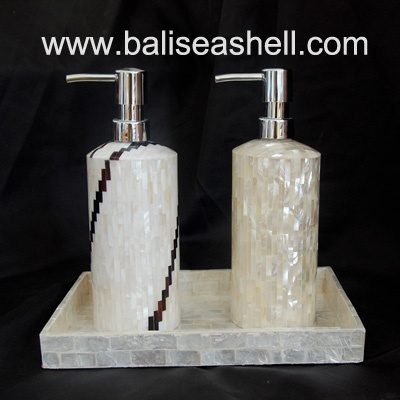 shell dish samphoo and soap