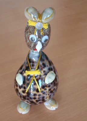 toys shell crafts