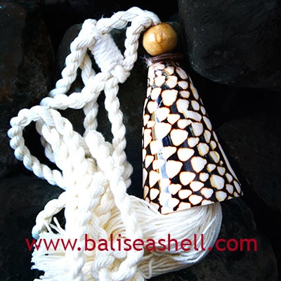 tessel made from shell Conus