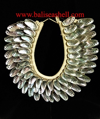 Seashell Abalon Indonesia Art Decor Necklace