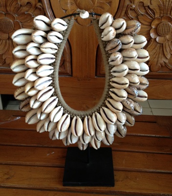 arabican cowrie shell inlay crafts and gifts