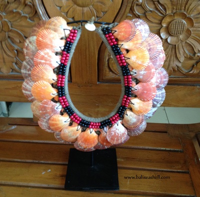 seashell necklace art clam native