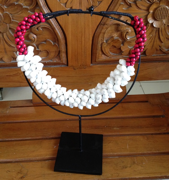 necklace shell art natural papua art