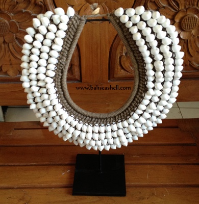 seashell native art decor necklace