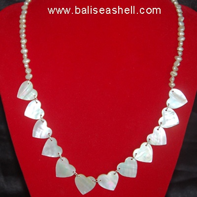 neklace shell art crafts jewelry