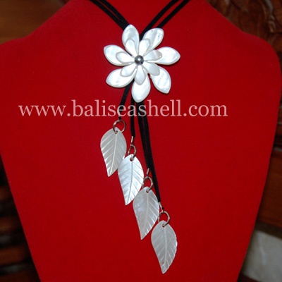 shell neklace art jewelry bali