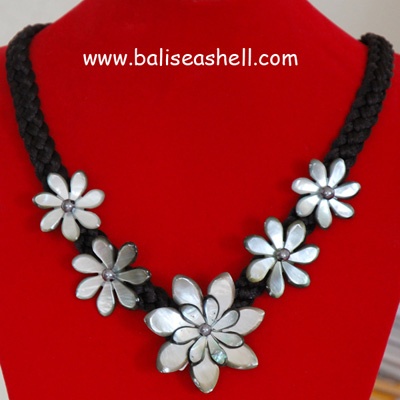 shell necklace art charm