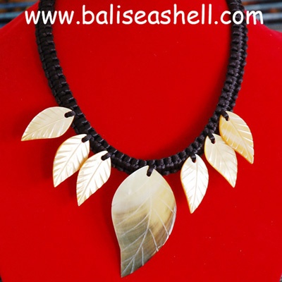 necklace art shell with bead