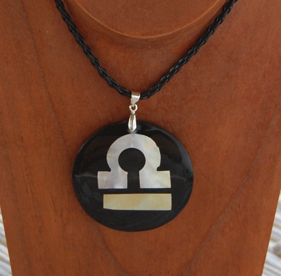 Necklace mop resin