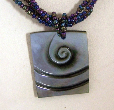 Black mop necklace