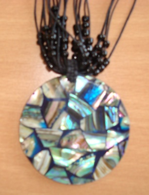 paua shell necklace with bead
