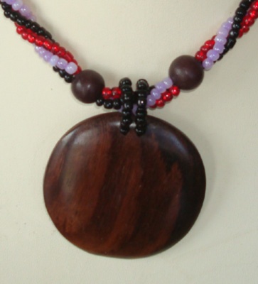 soneo wood necklace