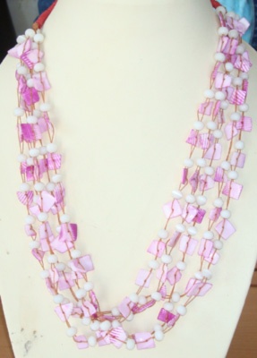 necklace shell colour