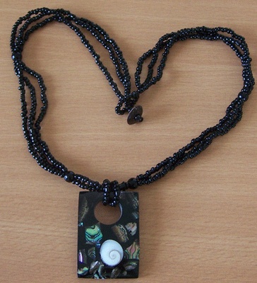 squere mosaic necklace