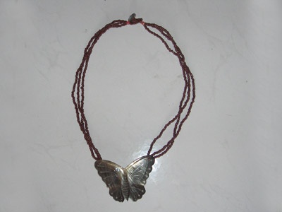 butterfly carving shell necklace