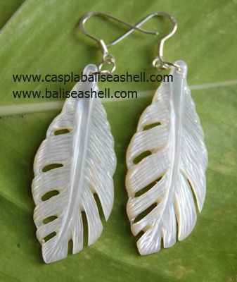 mother of pearl jewelry art
