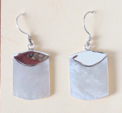 mop shell earring with silver