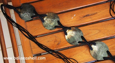 seashell belt art carving indonesia