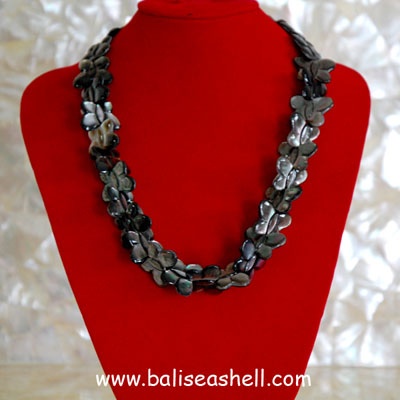 pearl shell necklace art cutting