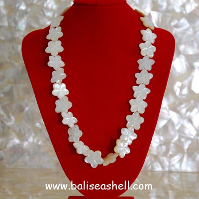 flower bead mop necklace