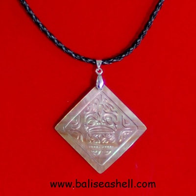 pink shell natural carving