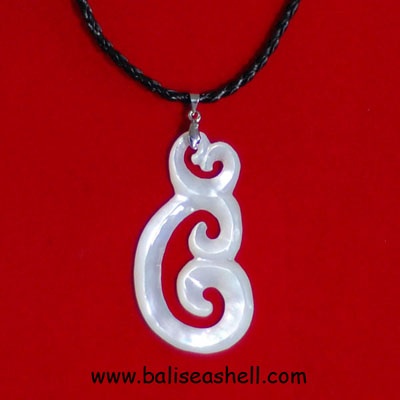 maory art style carving shell