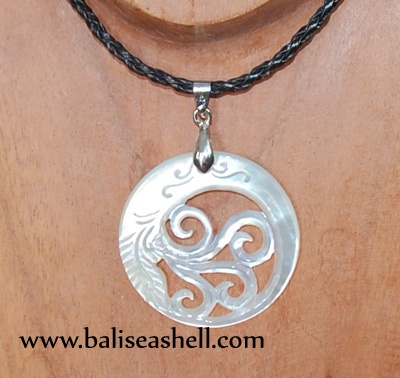 necklace art from shell pearl white