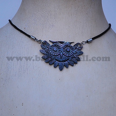 necklace carving art indonesia
