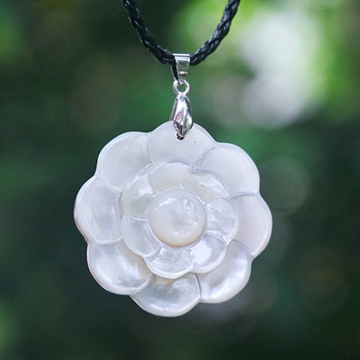 shell jewelry art indonesia