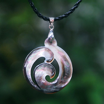necklace shell indonesia art