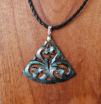 Necklace carving shell