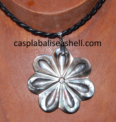 shell necklace art flower