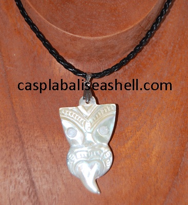 mother of pearl necklace carving